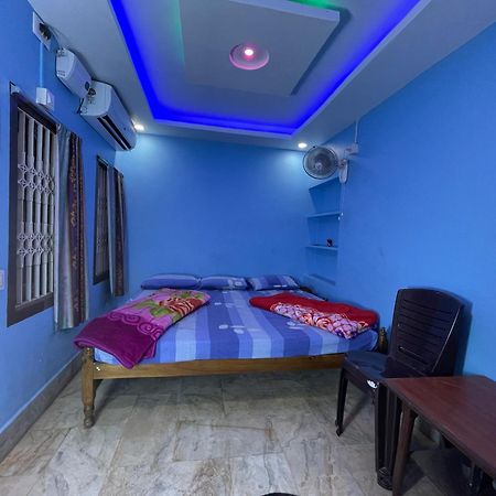 Hotel Radha Krishna ปูรี ภายนอก รูปภาพ
