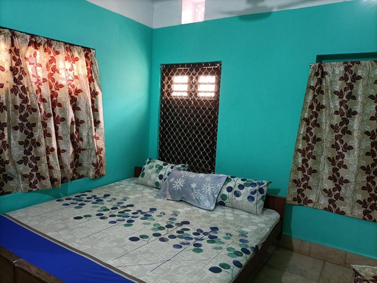 Hotel Radha Krishna ปูรี ภายนอก รูปภาพ
