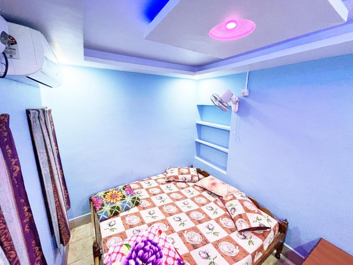 Hotel Radha Krishna ปูรี ภายนอก รูปภาพ