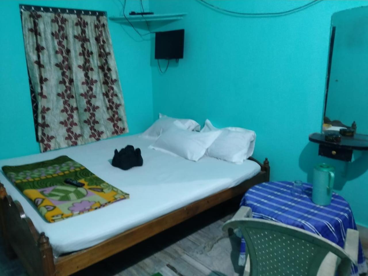 Hotel Radha Krishna ปูรี ภายนอก รูปภาพ