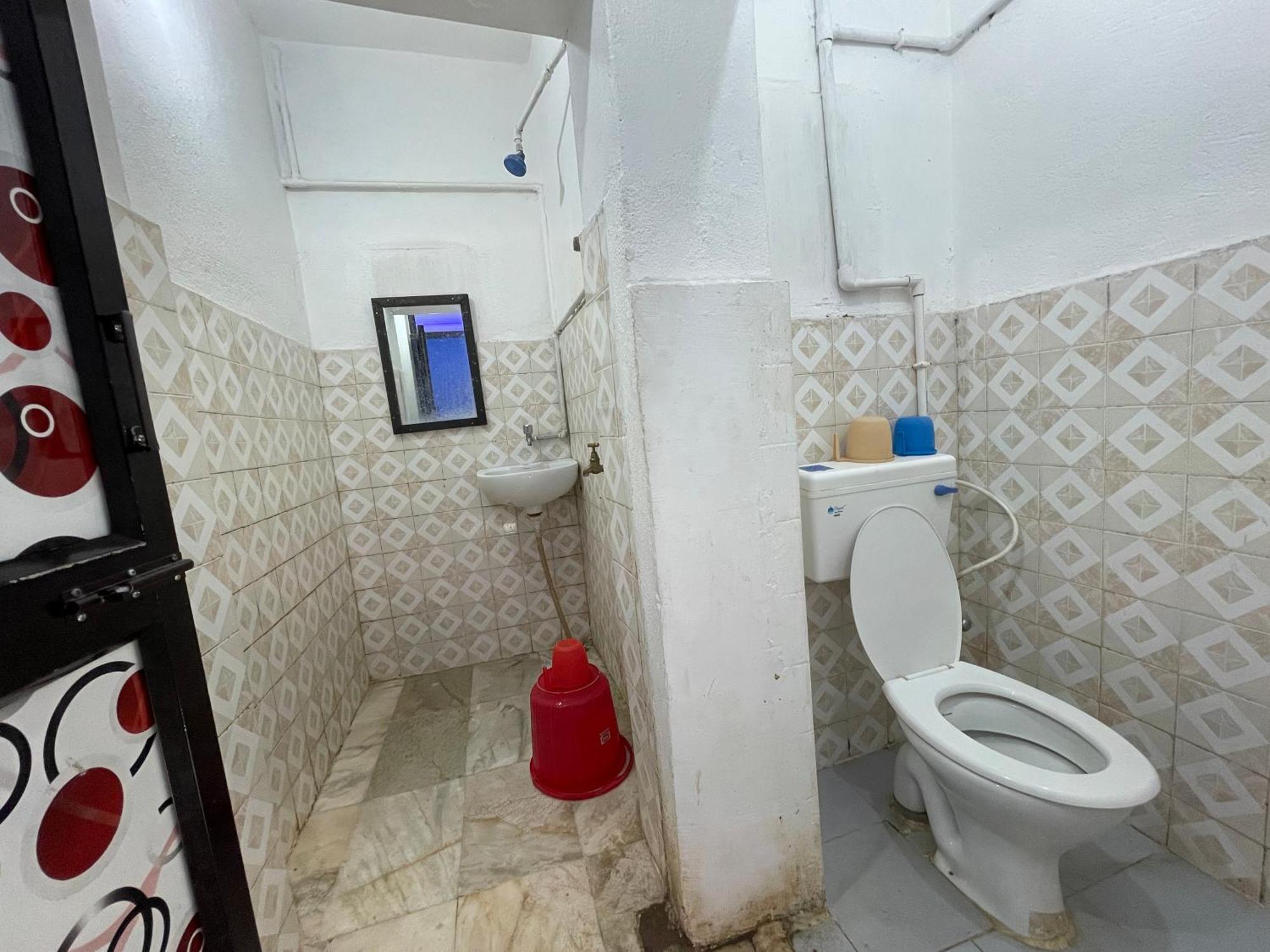 Hotel Radha Krishna ปูรี ภายนอก รูปภาพ