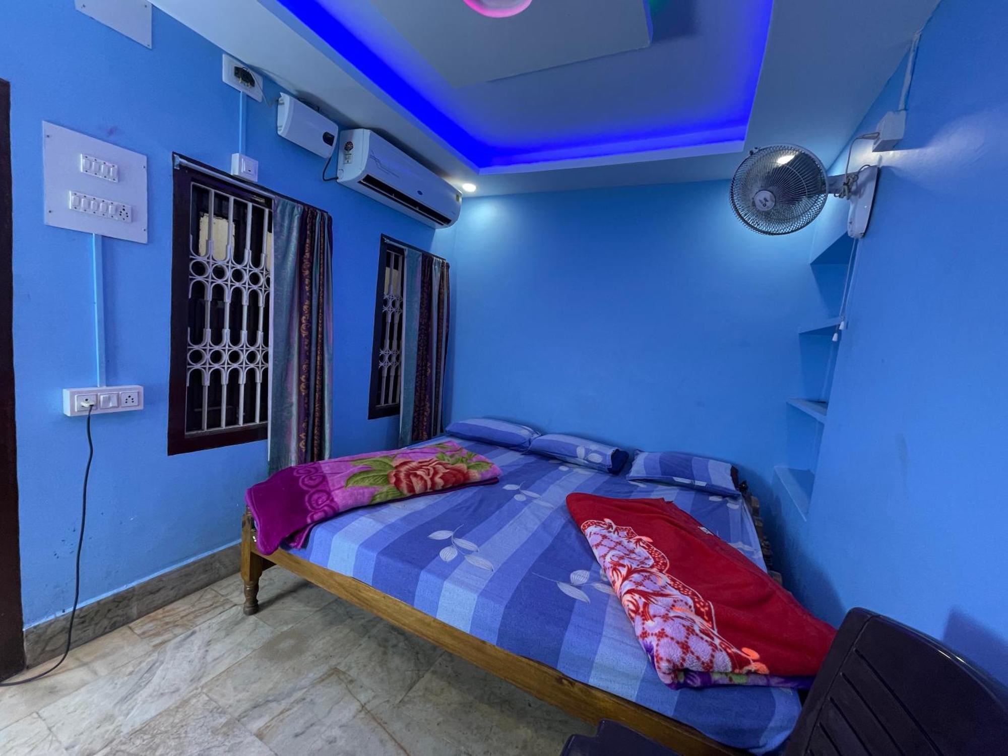 Hotel Radha Krishna ปูรี ภายนอก รูปภาพ