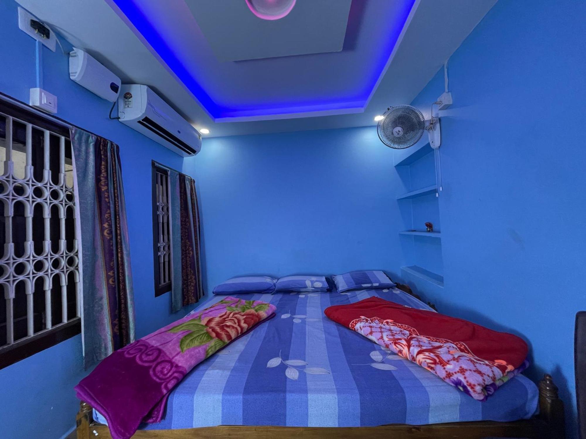 Hotel Radha Krishna ปูรี ภายนอก รูปภาพ