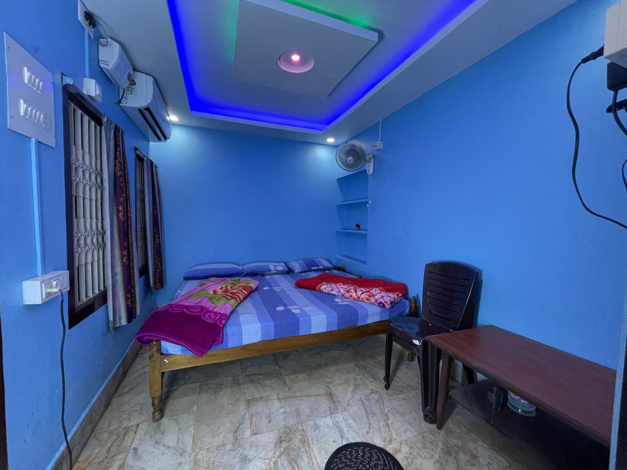 Hotel Radha Krishna ปูรี ภายนอก รูปภาพ