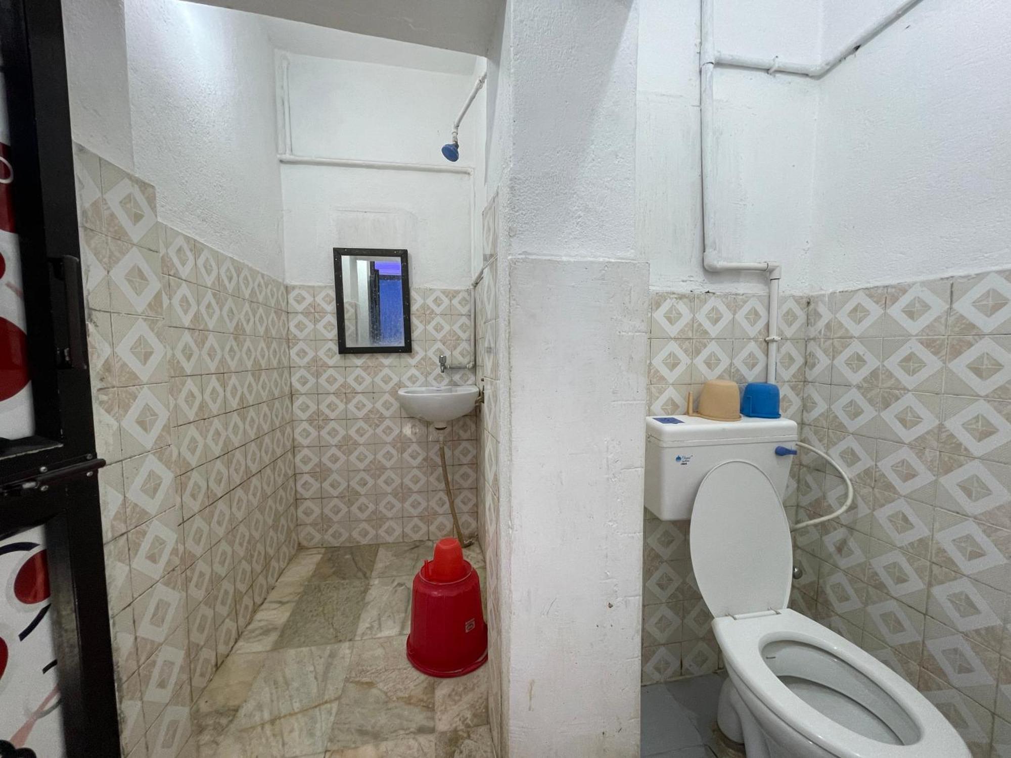 Hotel Radha Krishna ปูรี ภายนอก รูปภาพ